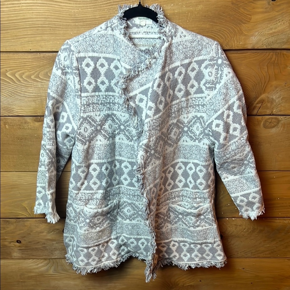 World Market Women Gray Patterned Jacket Open Fringe bottom S/M Pockets Oversize